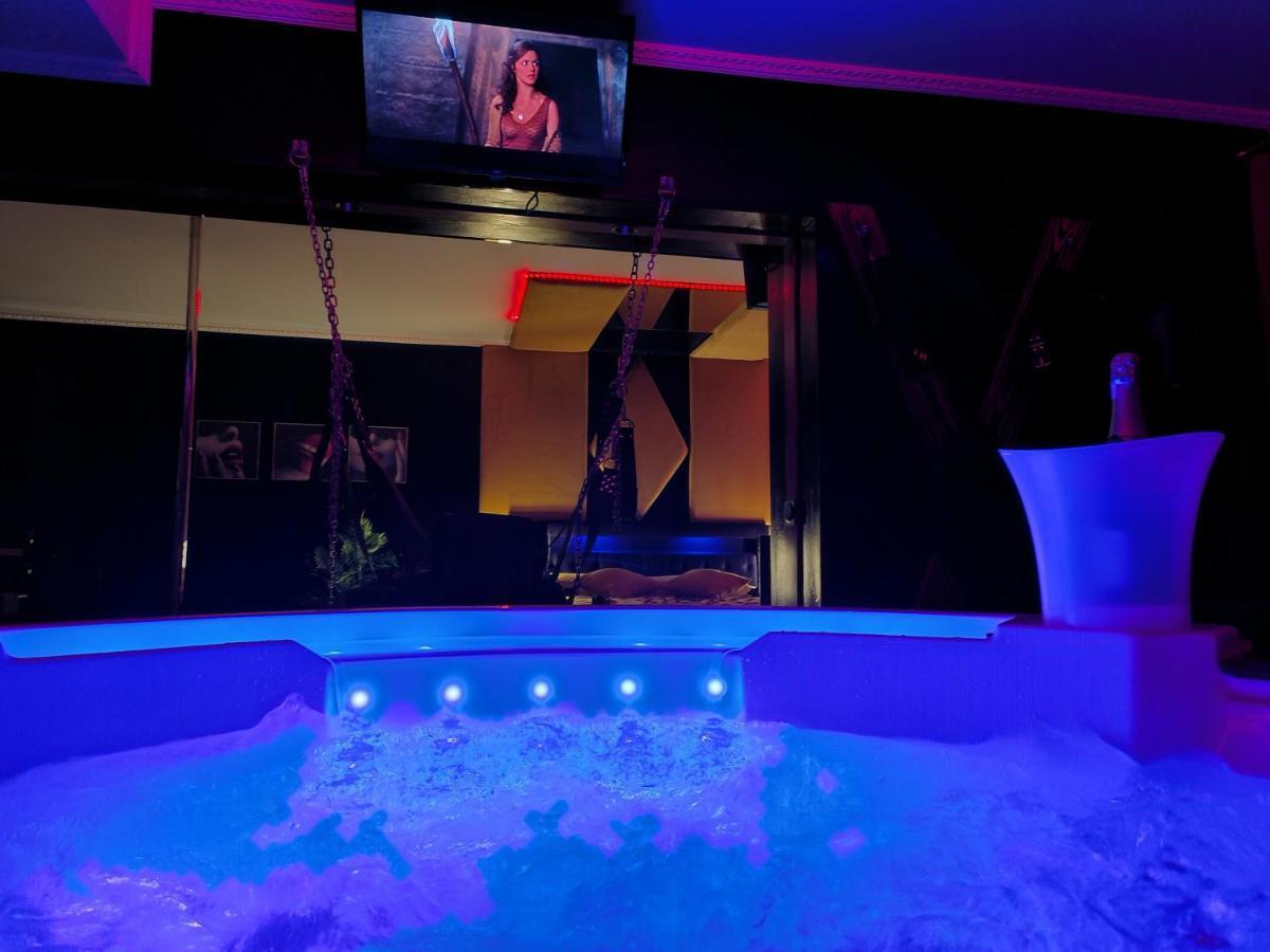 La Loveroom Bdsm De Nice " La Chambre Luxe Des Desirs " エクステリア 写真