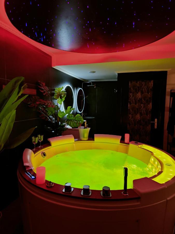 La Loveroom Bdsm De Nice " La Chambre Luxe Des Desirs " エクステリア 写真
